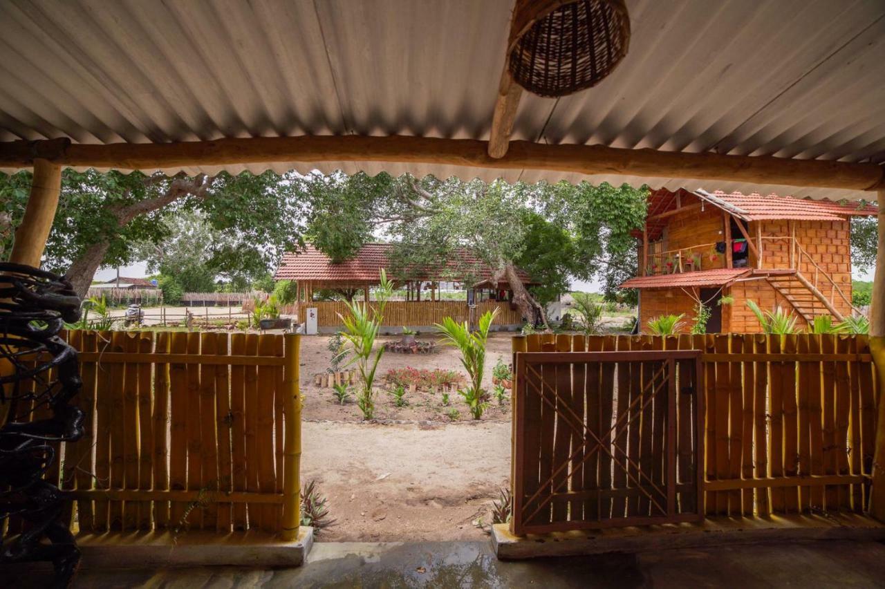 Beach Lagoon Parans Hotell Arugam Kudah Eksteriør bilde